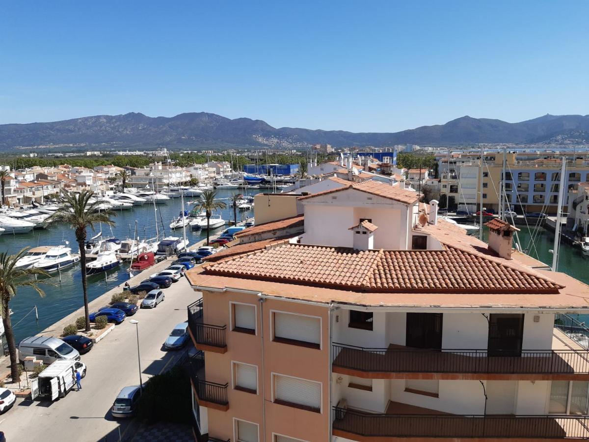 Club Nautic 3 Apartment Empuriabrava Exterior photo