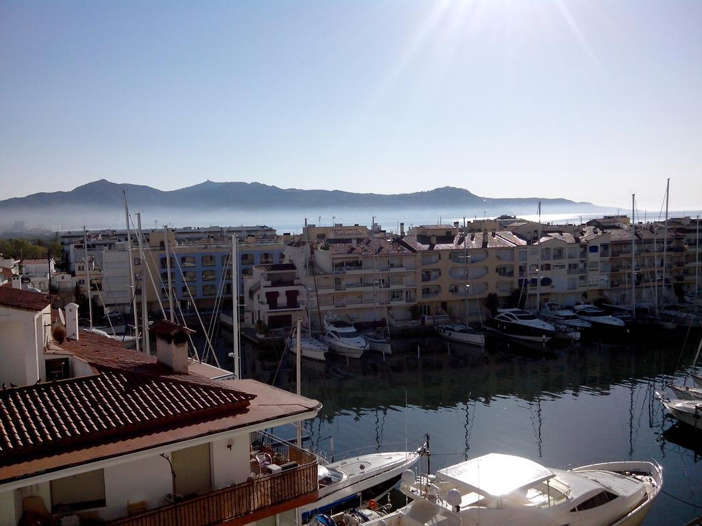 Club Nautic 3 Apartment Empuriabrava Exterior photo